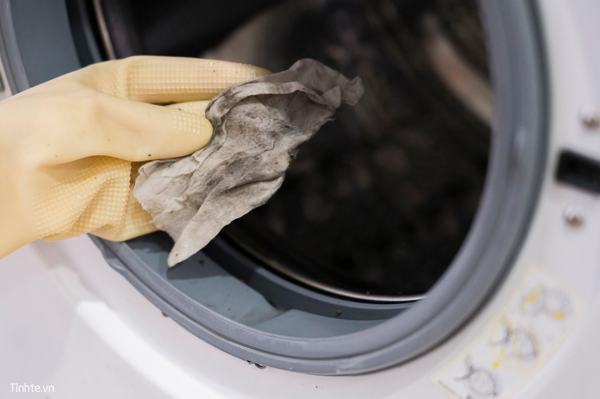 Vệ sinh lồng giặt - Cách vệ sinh máy giặt Aqua hiệu quả